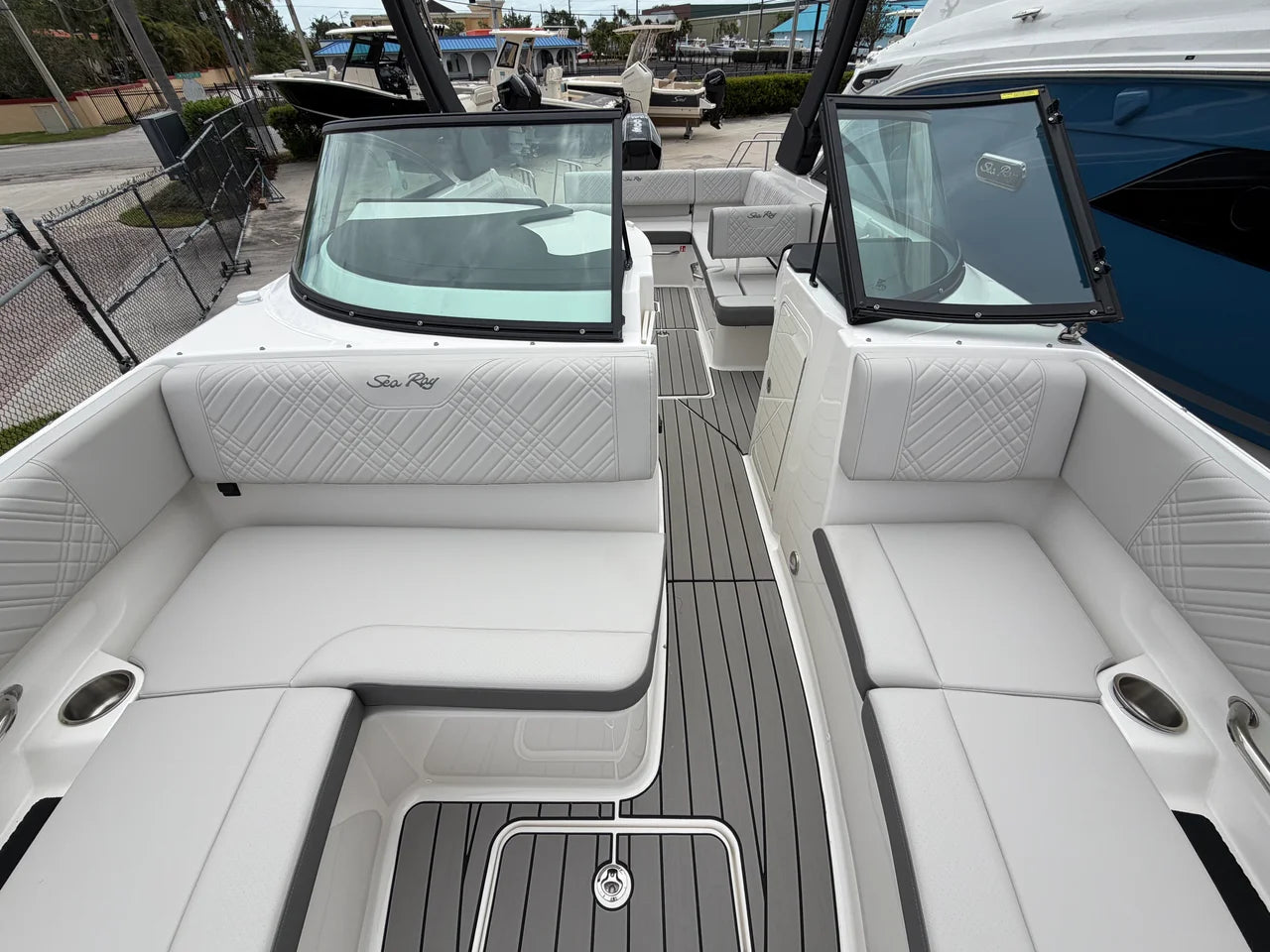 2026 Sea Ray SDX 270 Outboard 27.0 feet, Stuart, Florida #23