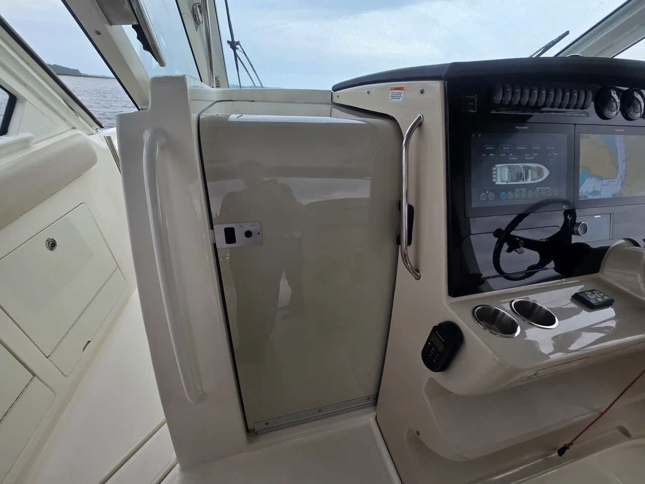 2022 Boston Whaler 380 Realm 38.0 feet, Charleston, South Carolina #37