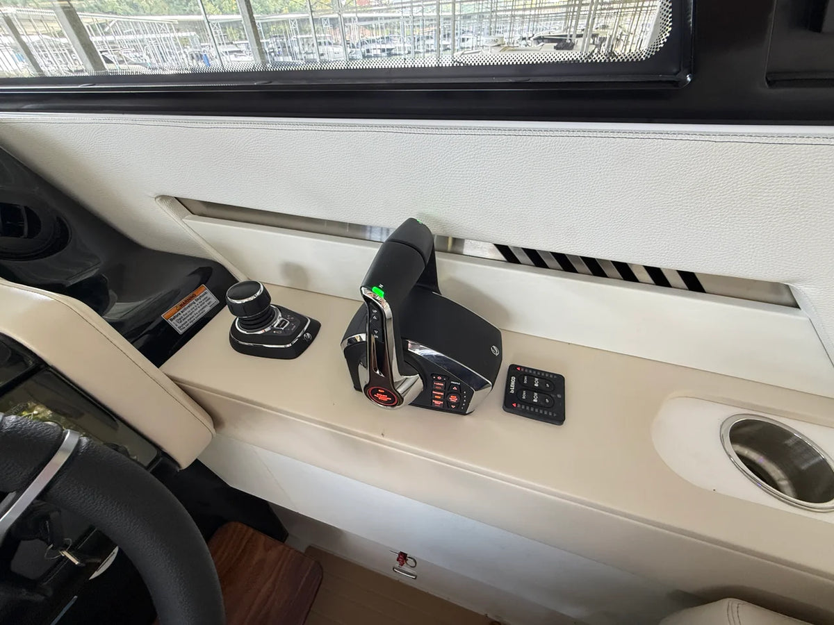2027 Cruisers Yachts 42 GLS 42.0 feet, Lake Ozark, MO #31