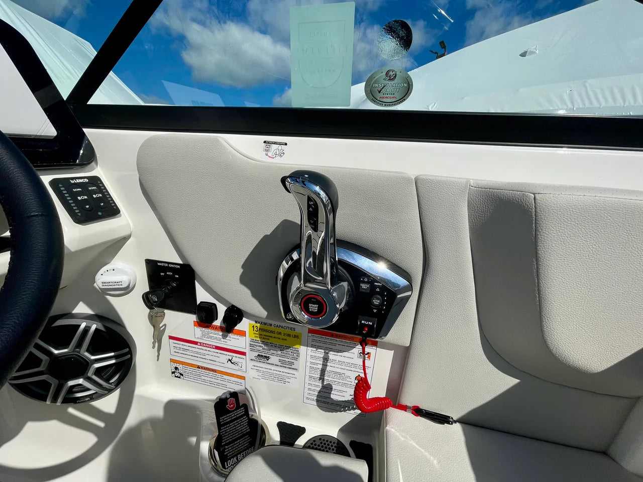 2026 Sea Ray SDX 230 Outboard 23.0 feet, Quincy, MA #15