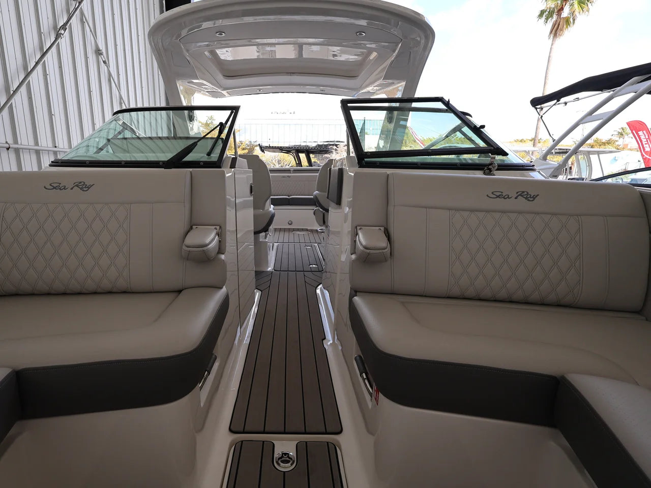 2026 Sea Ray SLX 310 Outboard 31.0 feet, Naples, Florida #23