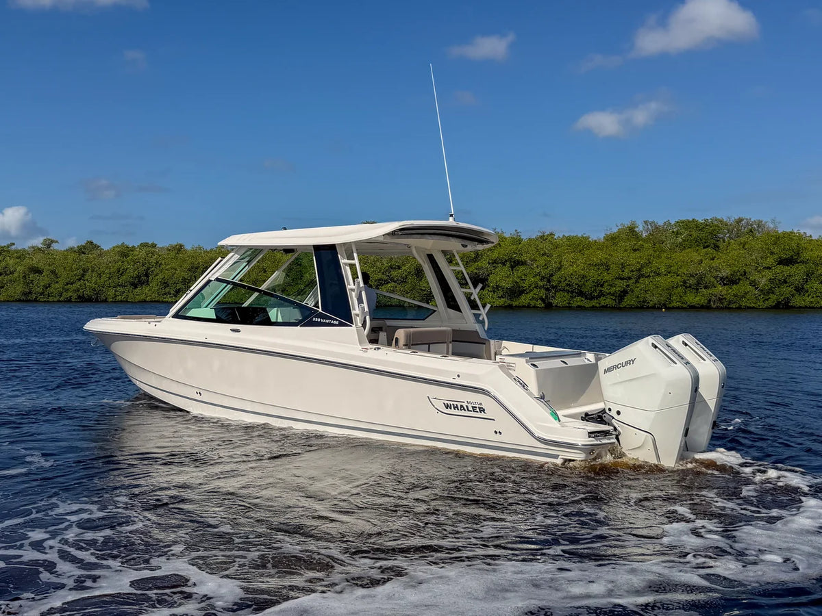 2027 Boston Whaler 330 Vantage 33.0 feet, Fort Myers, FL #4