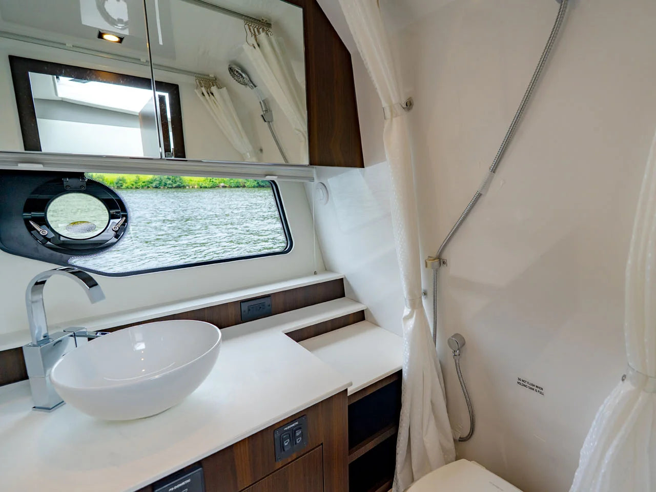 2027 Cruisers Yachts 42 GLS Outboard 42.0 feet, Lake Ozark, MO #49
