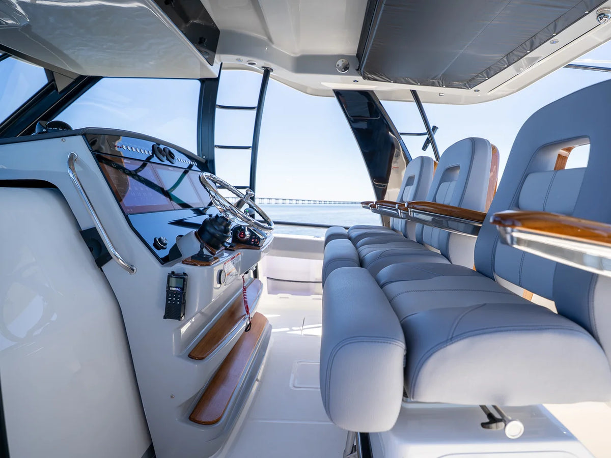 2027 Boston Whaler 420 Outrage 42.0 feet, Clearwater, Florida #31