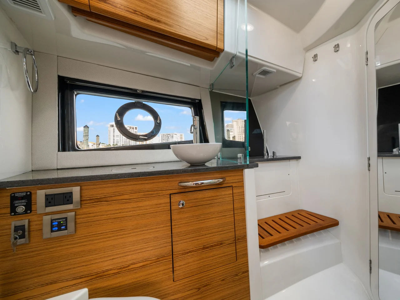 2022 Boston Whaler 405 40.0 feet, Naples, Florida #74