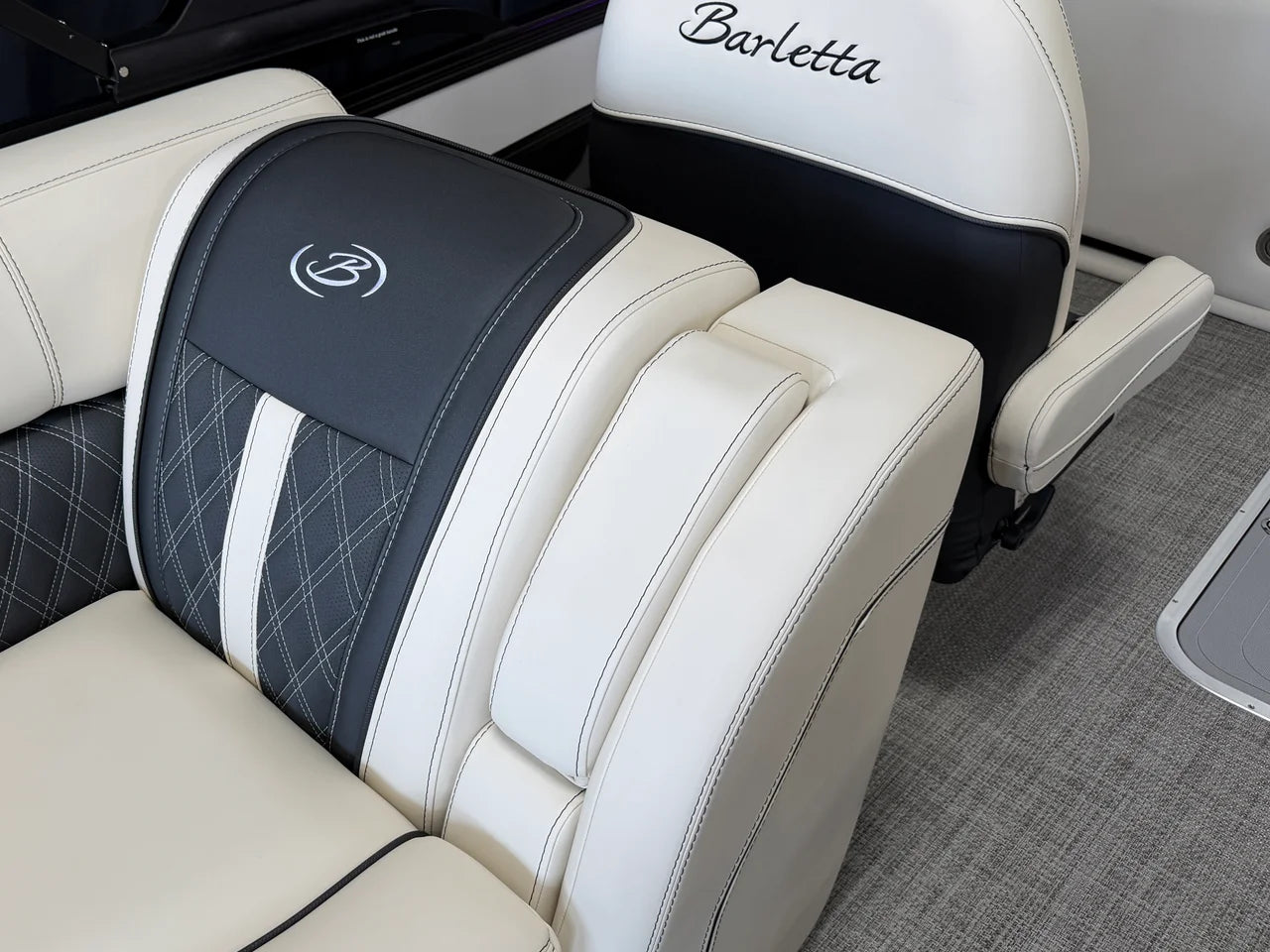 2027 Barletta LUSSO23QCSS 23.0 feet, Nisswa, Minnesota #81