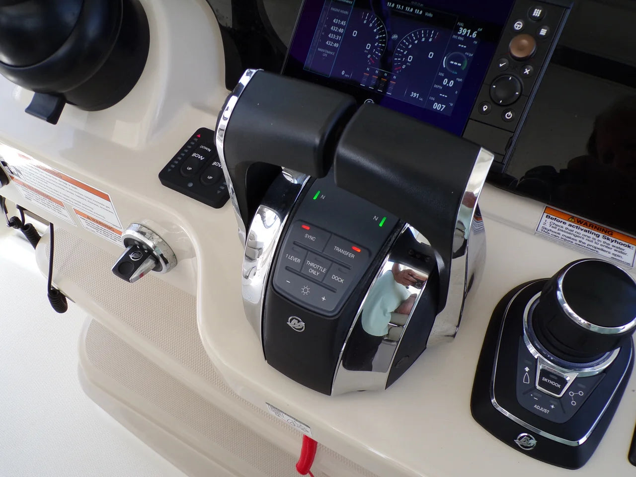 2018 Boston Whaler 420 OUTRAGE 42.0 feet, Naples, FL #36