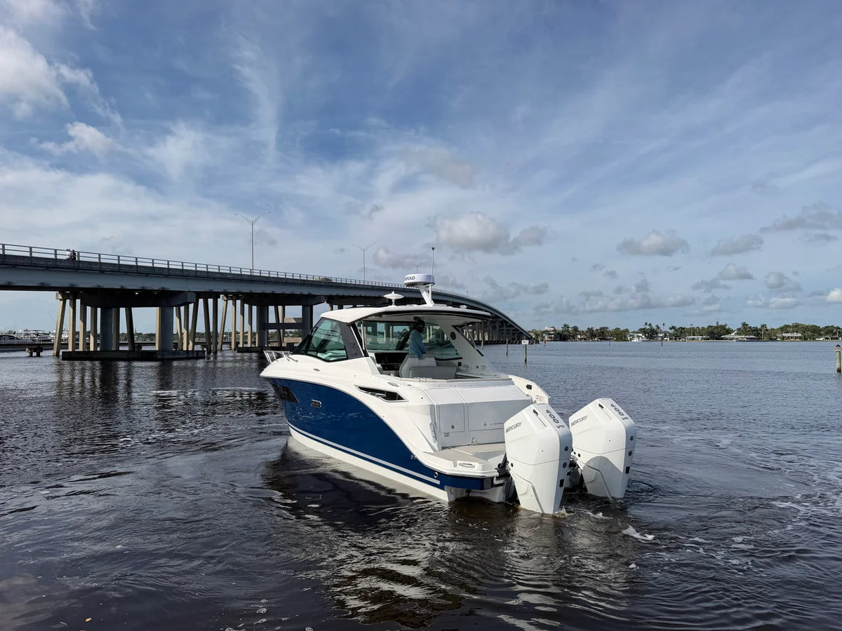 2027 Sea Ray Sundancer 320 Outboard 32.0 feet, Stuart, Florida #9