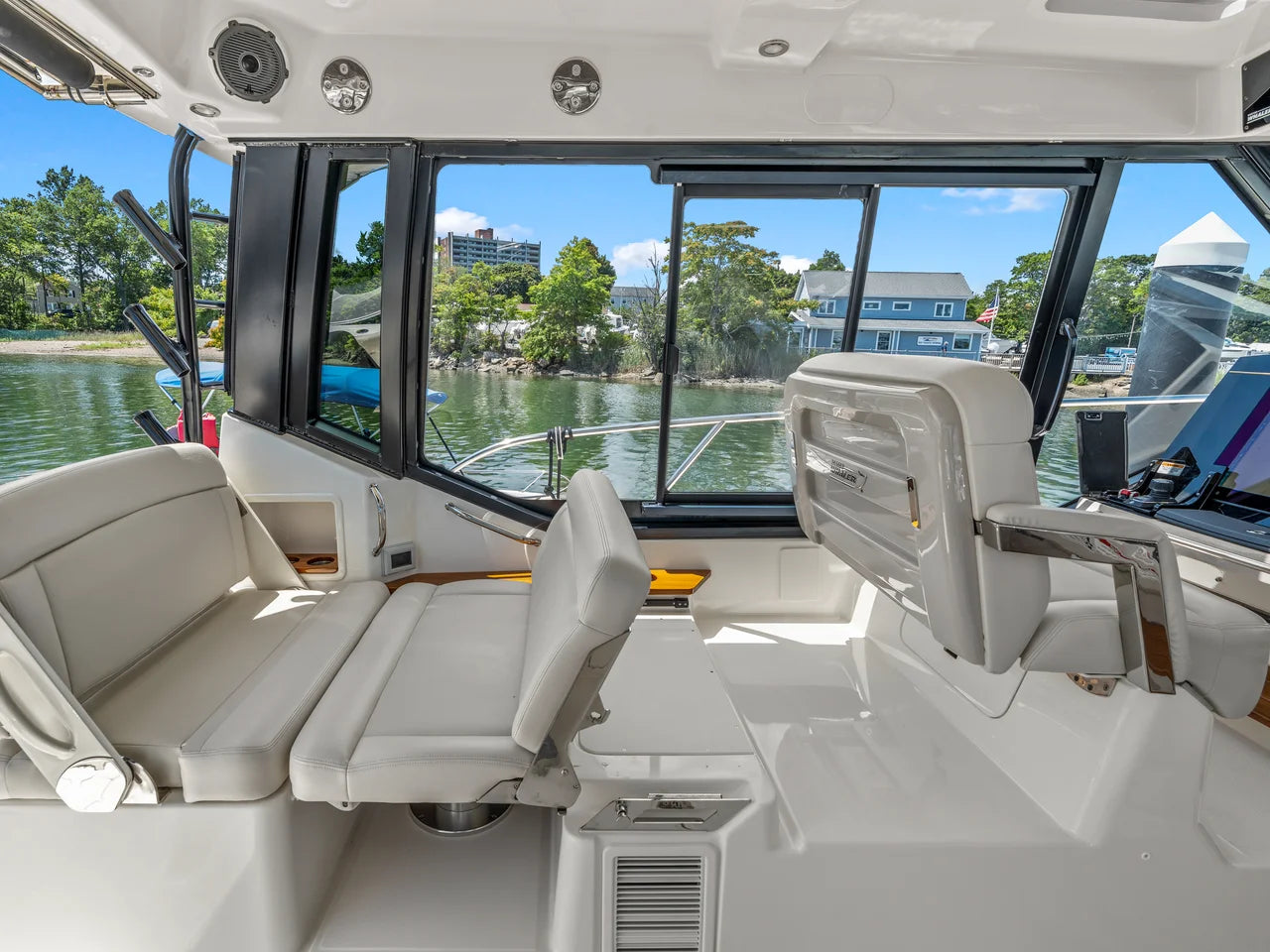 2025 Boston Whaler 405 Conquest 40.0 feet, Quincy, MA #21