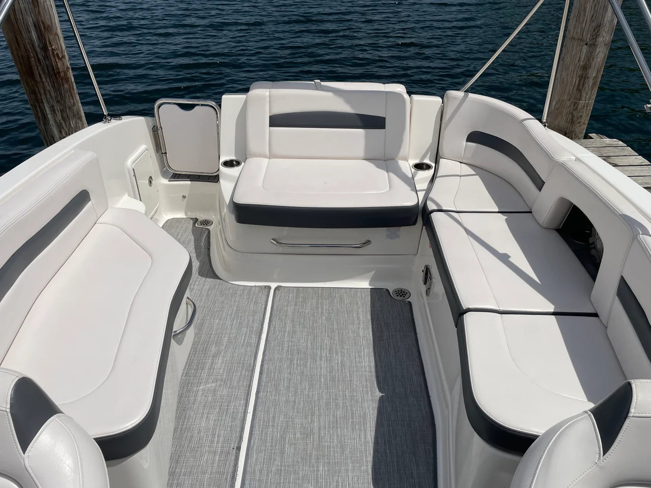 2016 Chaparral 264 SUNSETA 26.0 feet, Excelsior, Minnesota #27