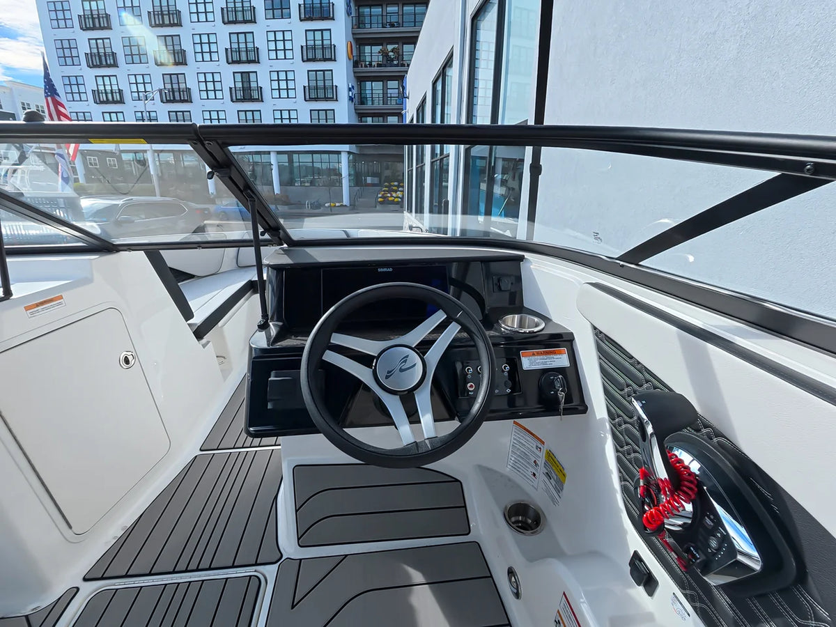 2027 Sea Ray SPX 210 Outboard 21.0 feet, Norwalk, Connecticut #25