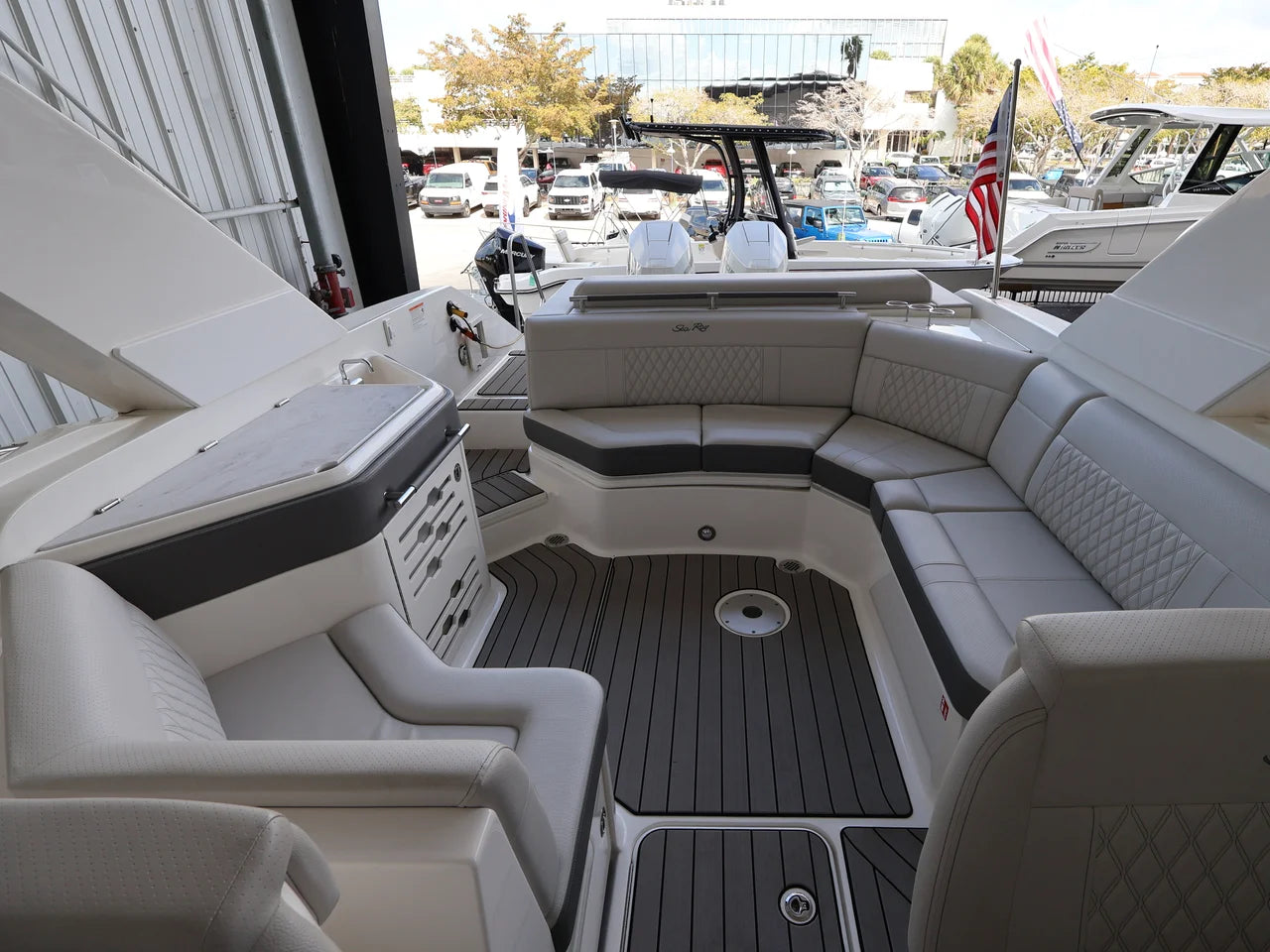 2026 Sea Ray SLX 310 Outboard 31.0 feet, Naples, Florida #10