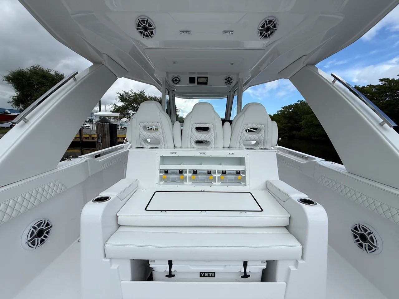2026 Intrepid 35 VALOR 37.0 feet, Dania, FL #17