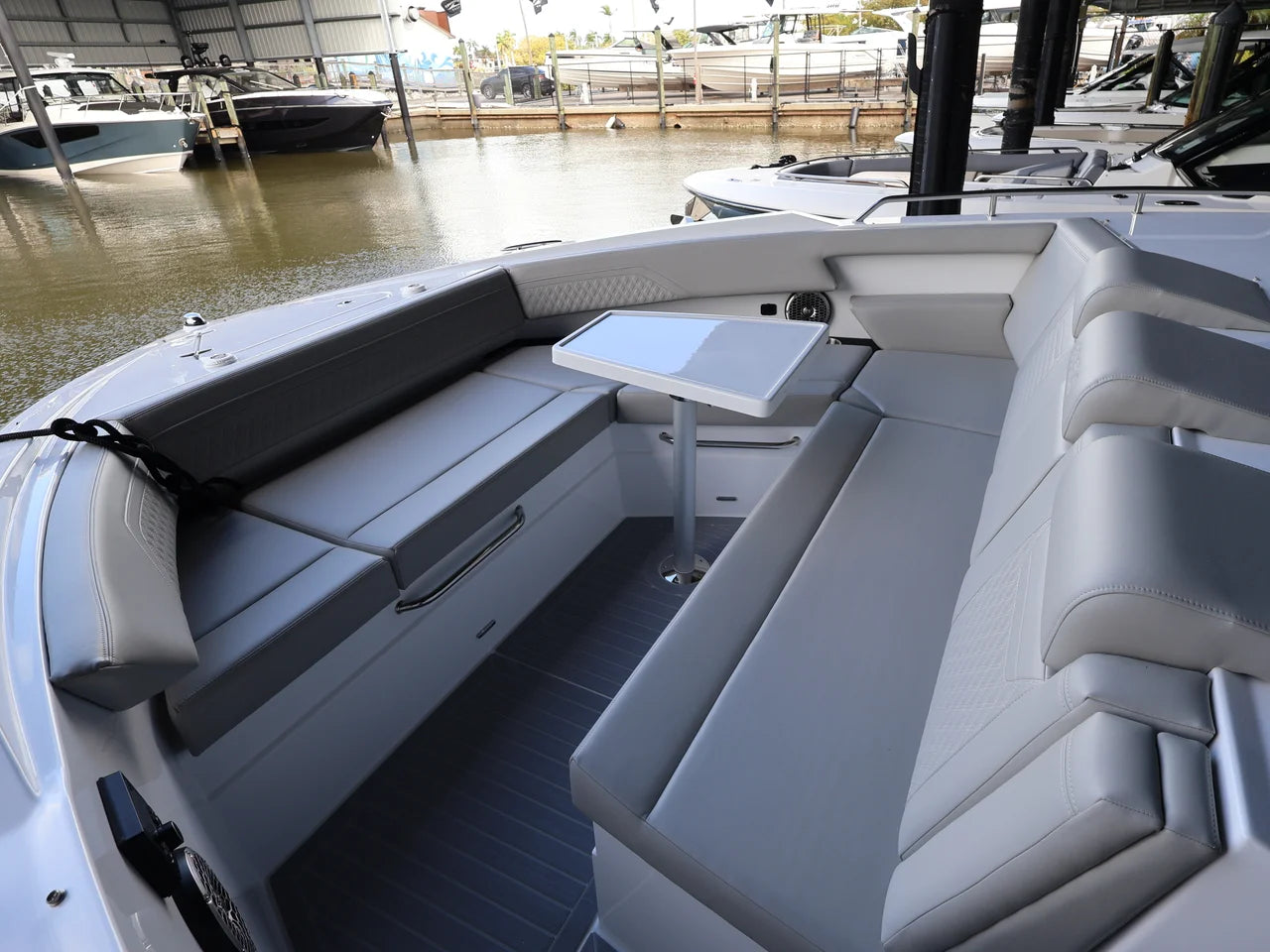 2026 Cruisers Yachts 38 GLS Outboard 38.0 feet, Naples, Florida #51