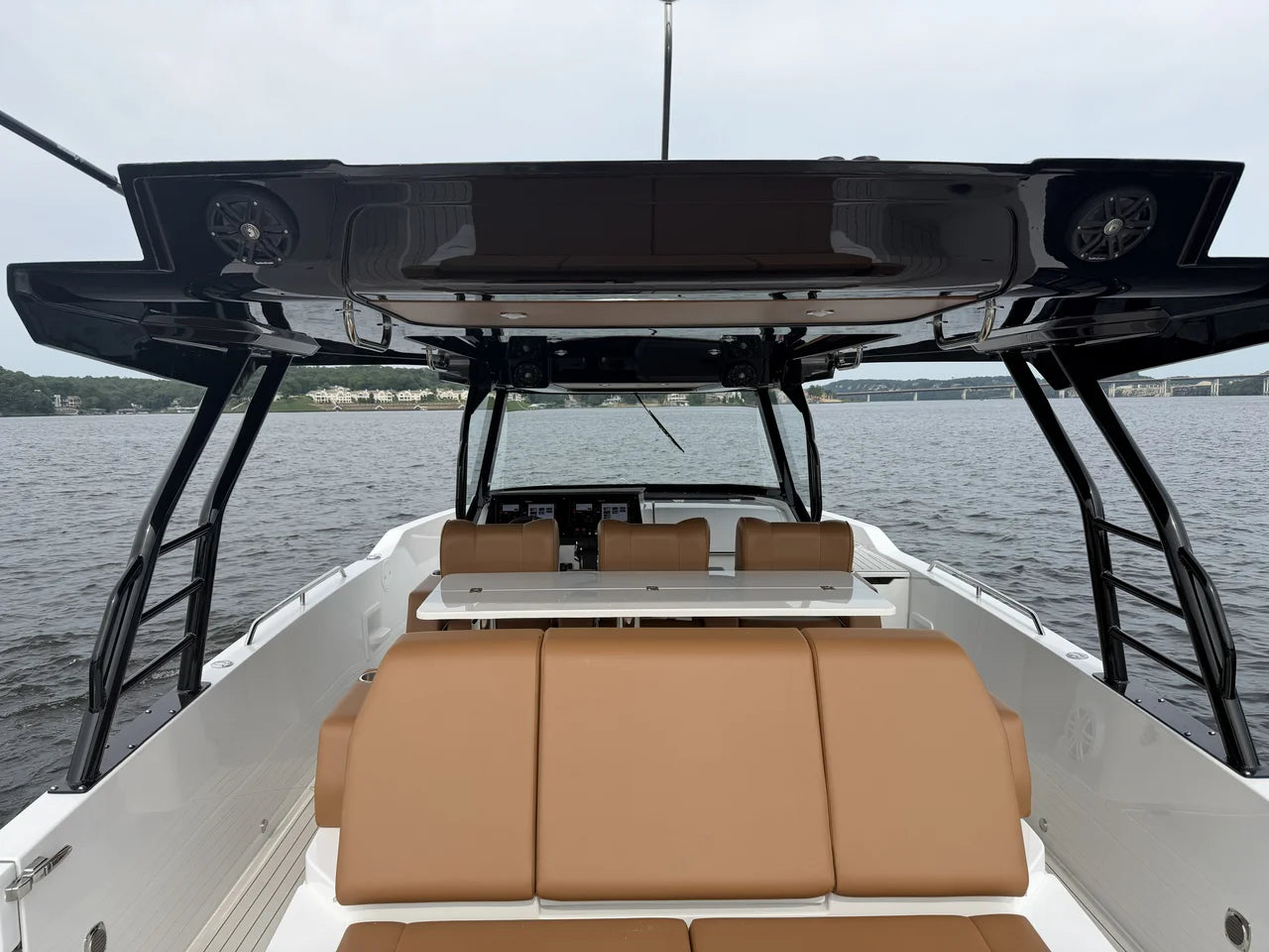2027 Cruisers Yachts 38 VTR 38.0 feet, Lake Ozark, MO #12