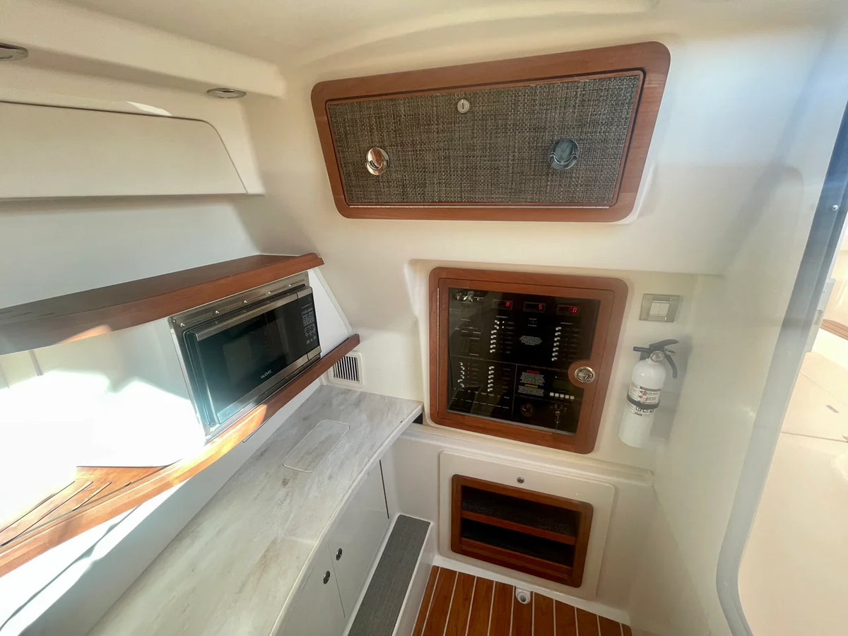 2017 Grady-White 375 FREEDOM 37.0 feet, Quincy, MA #26