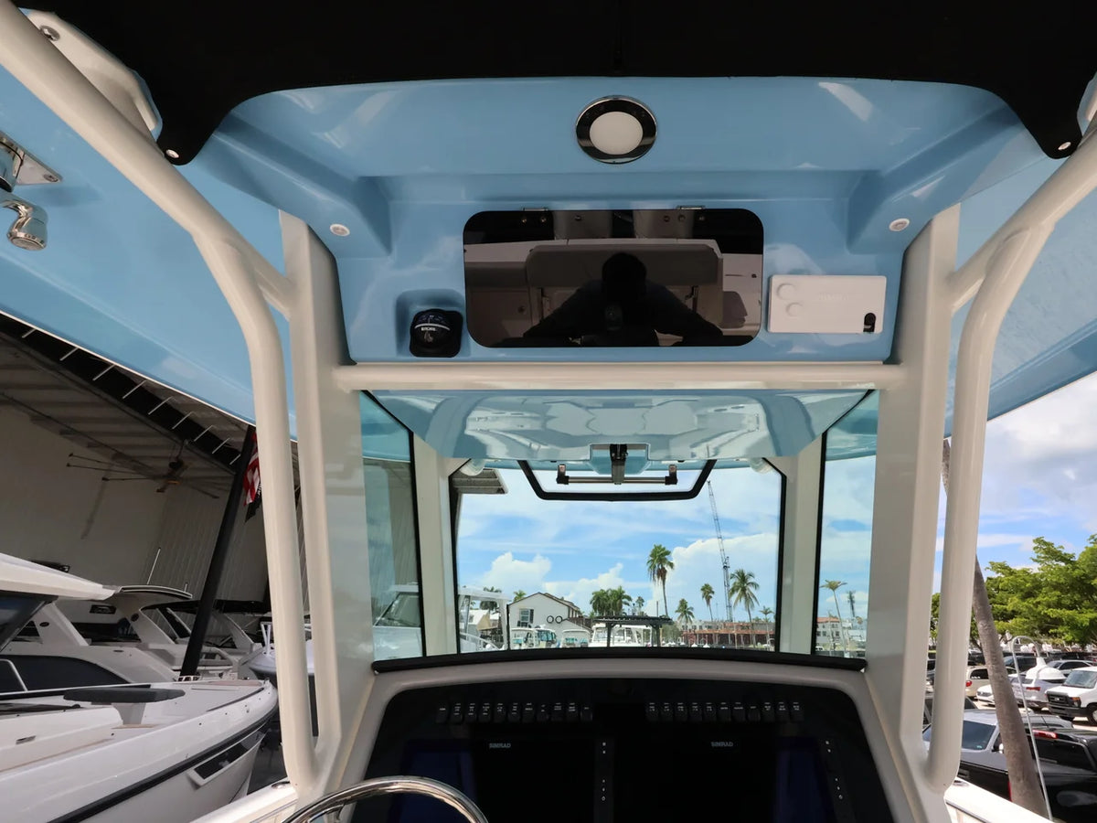 2026 Boston Whaler 330 Outrage 33.0 feet, Naples, Florida #24