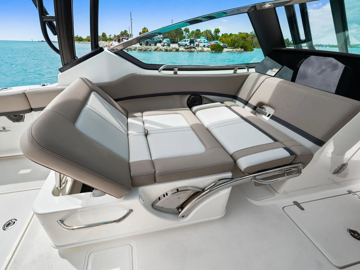 2026 Boston Whaler 240 Vantage 24.0 feet, Venice, Florida #12