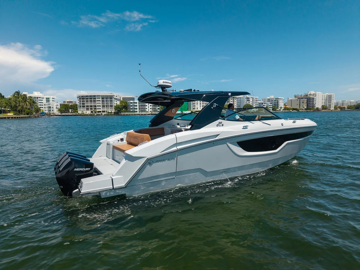 2027 Cruisers Yachts 38 GLS Outboard 38.0 feet, Miami, FL #5