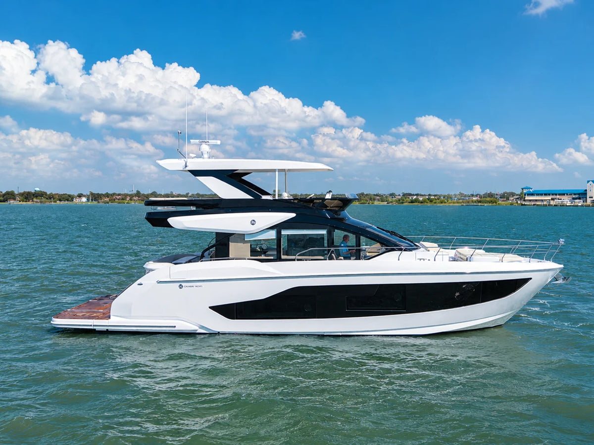 2027 Cruisers Yachts 57 FLY 57.0 feet, Seabrook, TX #4