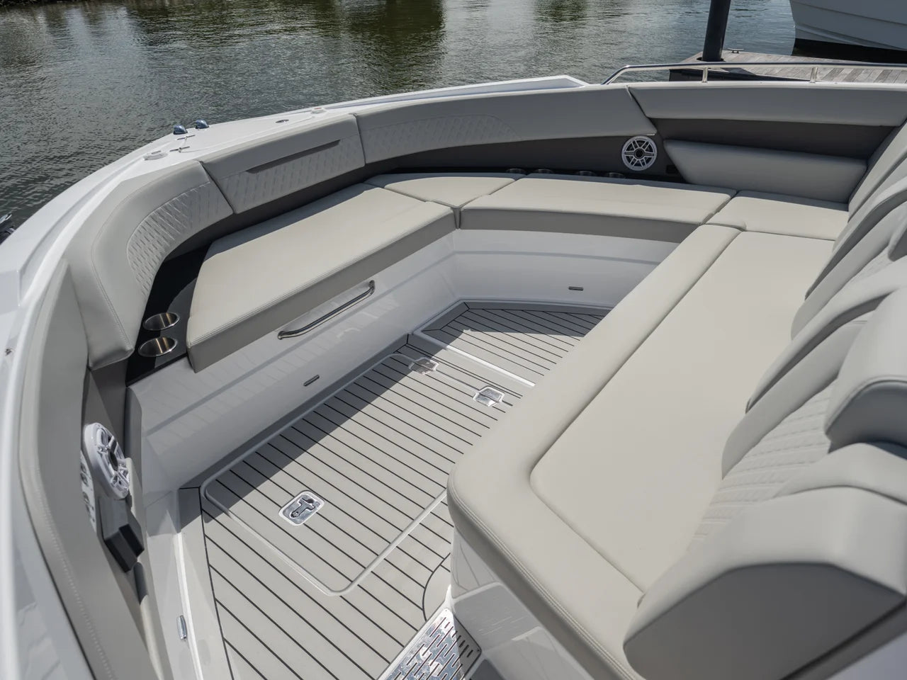 2026 Cruisers Yachts 50GLS OB 50.0 feet, Grasonville, MD #61