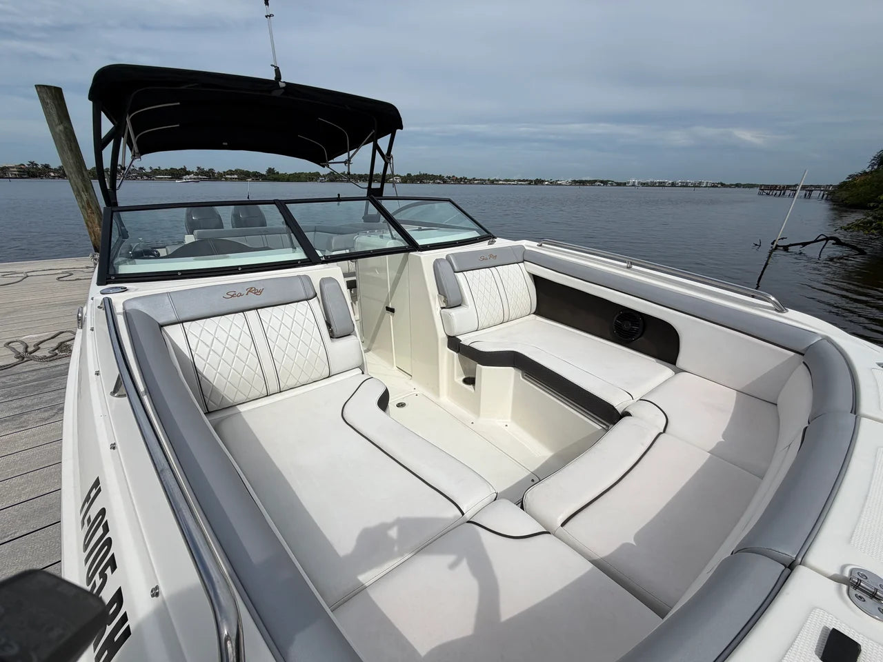 2017 Sea Ray SDX 290 OB 29.0 feet, Stuart, Florida #9