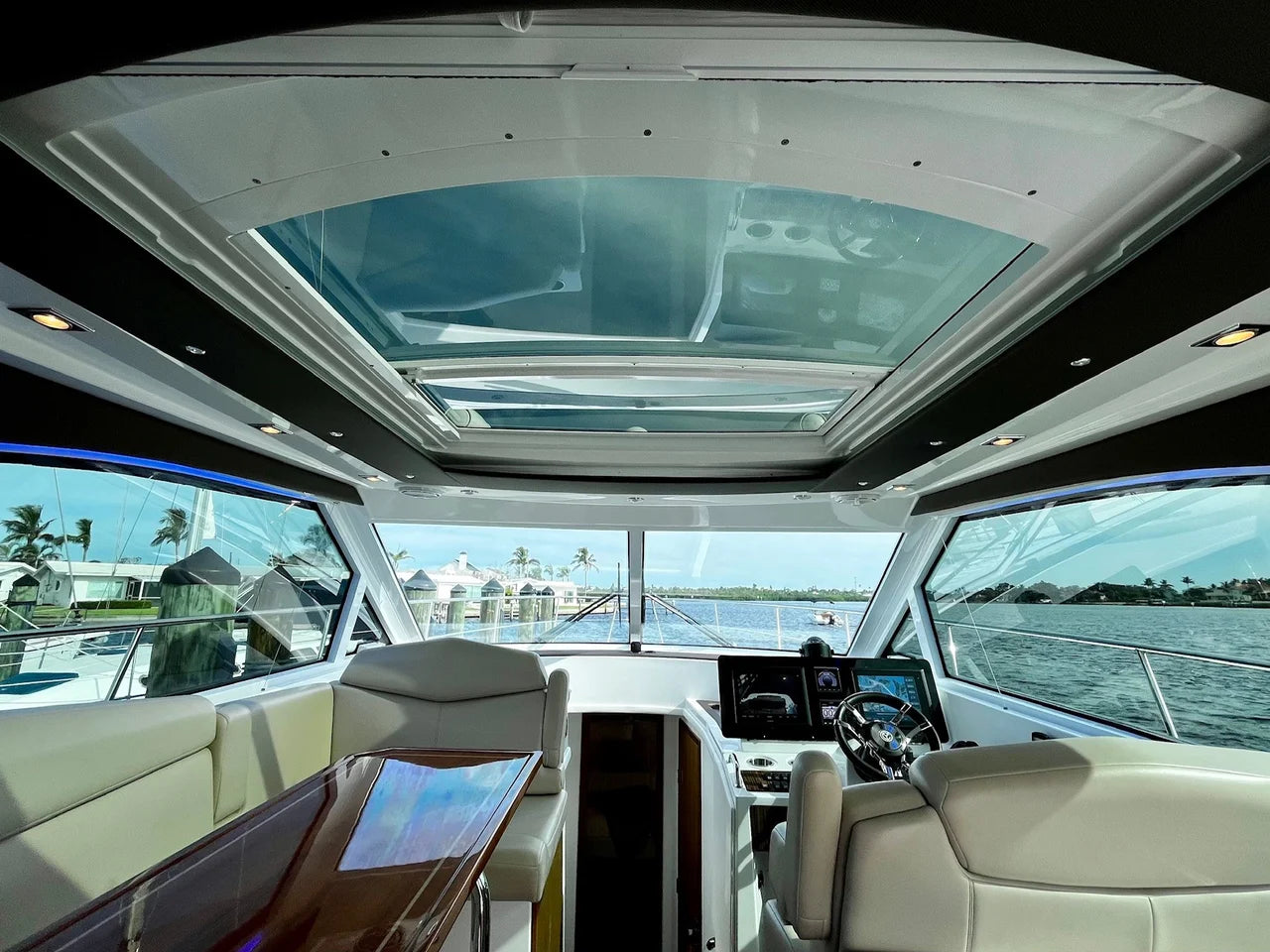 2015 Cruisers Yachts 41 CANTIUS 42.0 feet, Venice, Florida #14