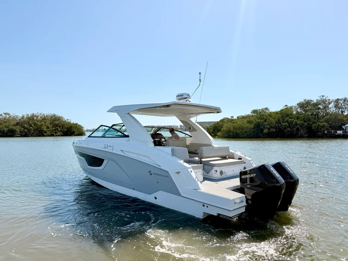 2026 Cruisers Yachts 34 GLS Outboard 34.0 feet, St Petersburg, FL #15