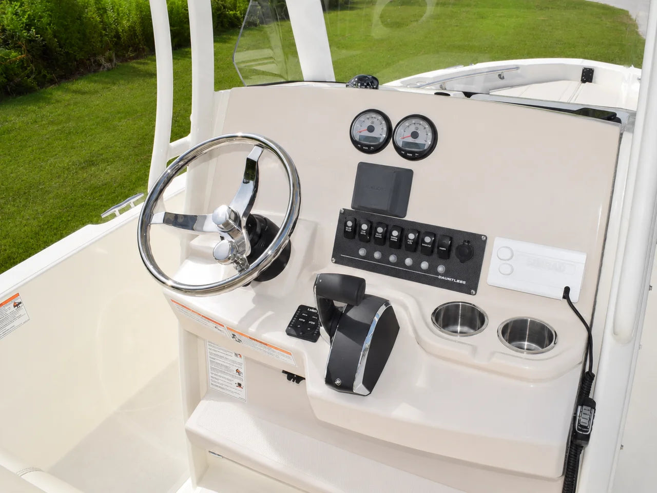 2027 Boston Whaler 220 Dauntless 22.0 feet, Thunderbolt, GA #11