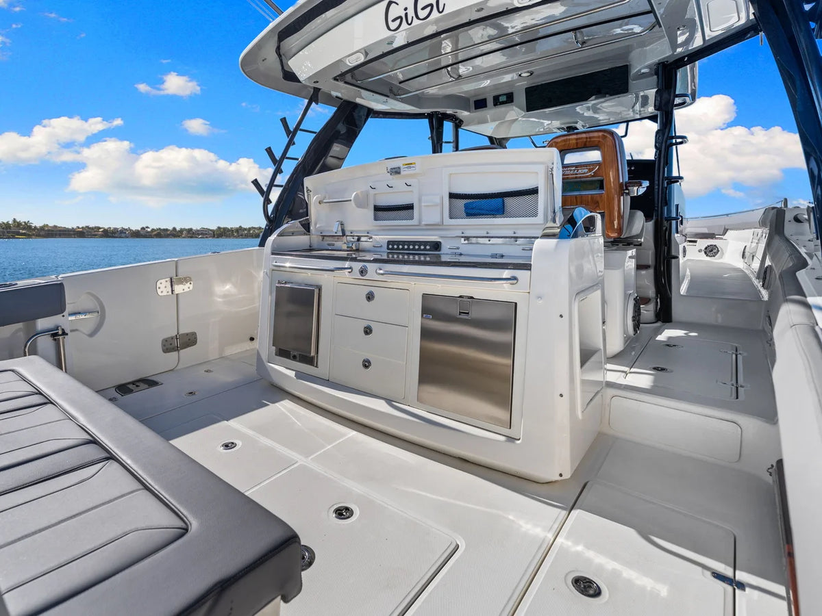 2023 Boston Whaler 420 OUTRAGE 42.0 feet, Naples, Florida #36