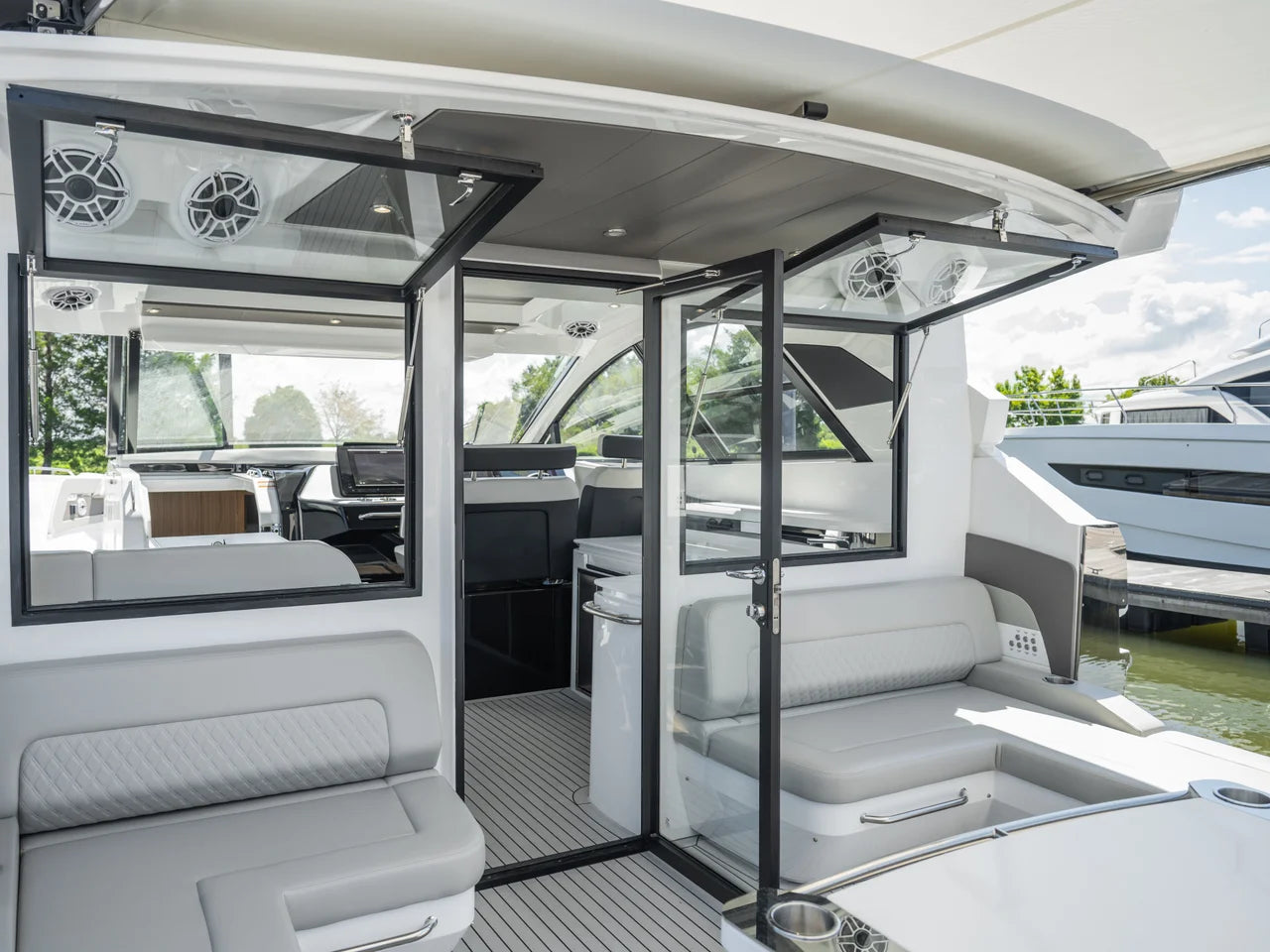 2026 Cruisers Yachts 50GLS OB 50.0 feet, Grasonville, MD #33