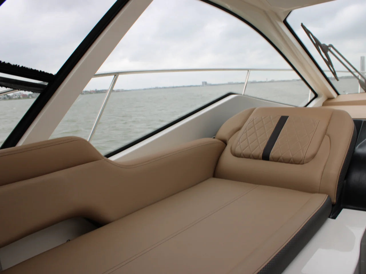 2018 Sea Ray 350 SUNDANCER 35.0 feet, Seabrook, TX #39