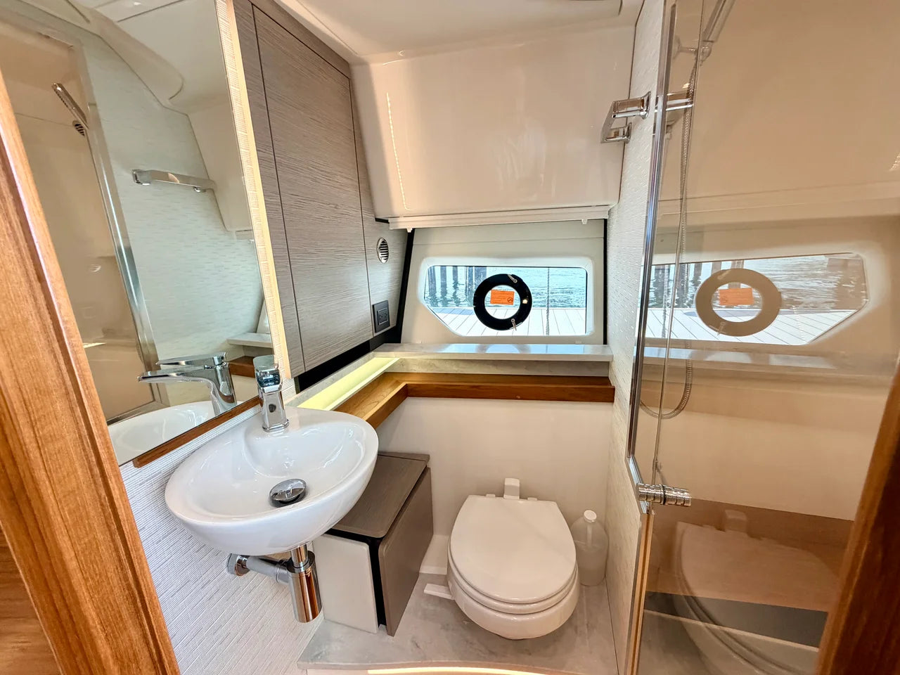 2022 Tiara Yachts 43 LE 43.0 feet, Jupiter, Florida #34