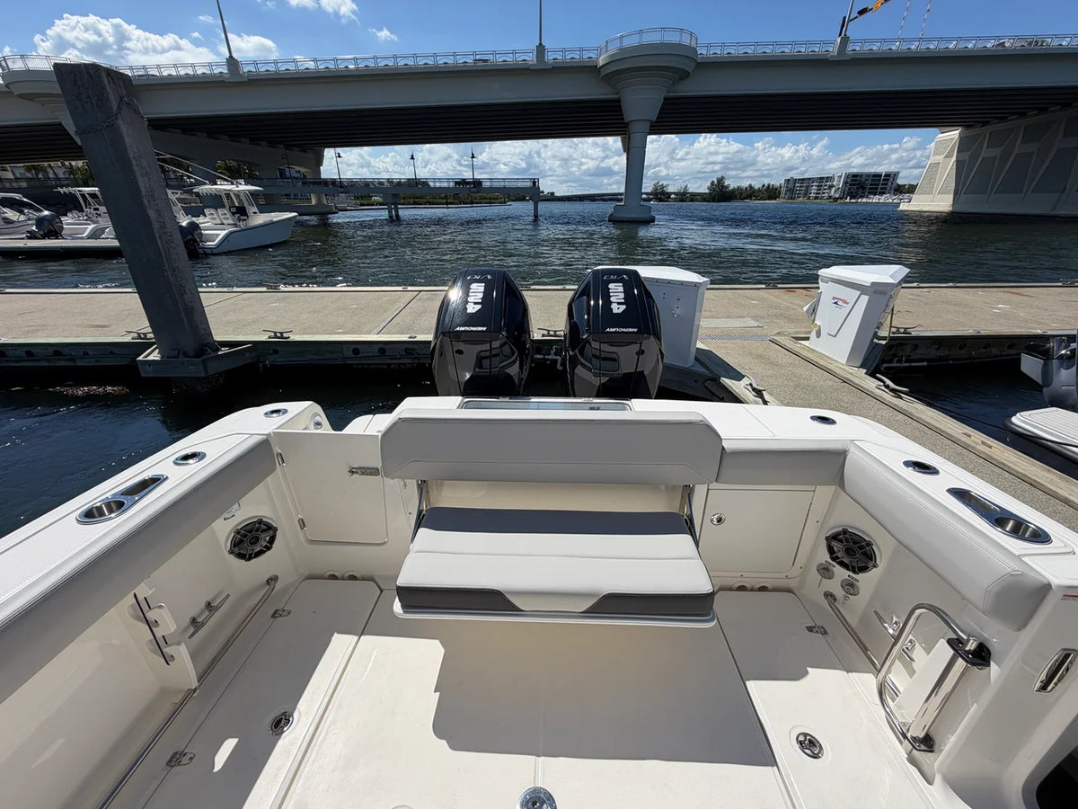 2026 Boston Whaler 330 Outrage 33.0 feet, Jupiter, Florida #20