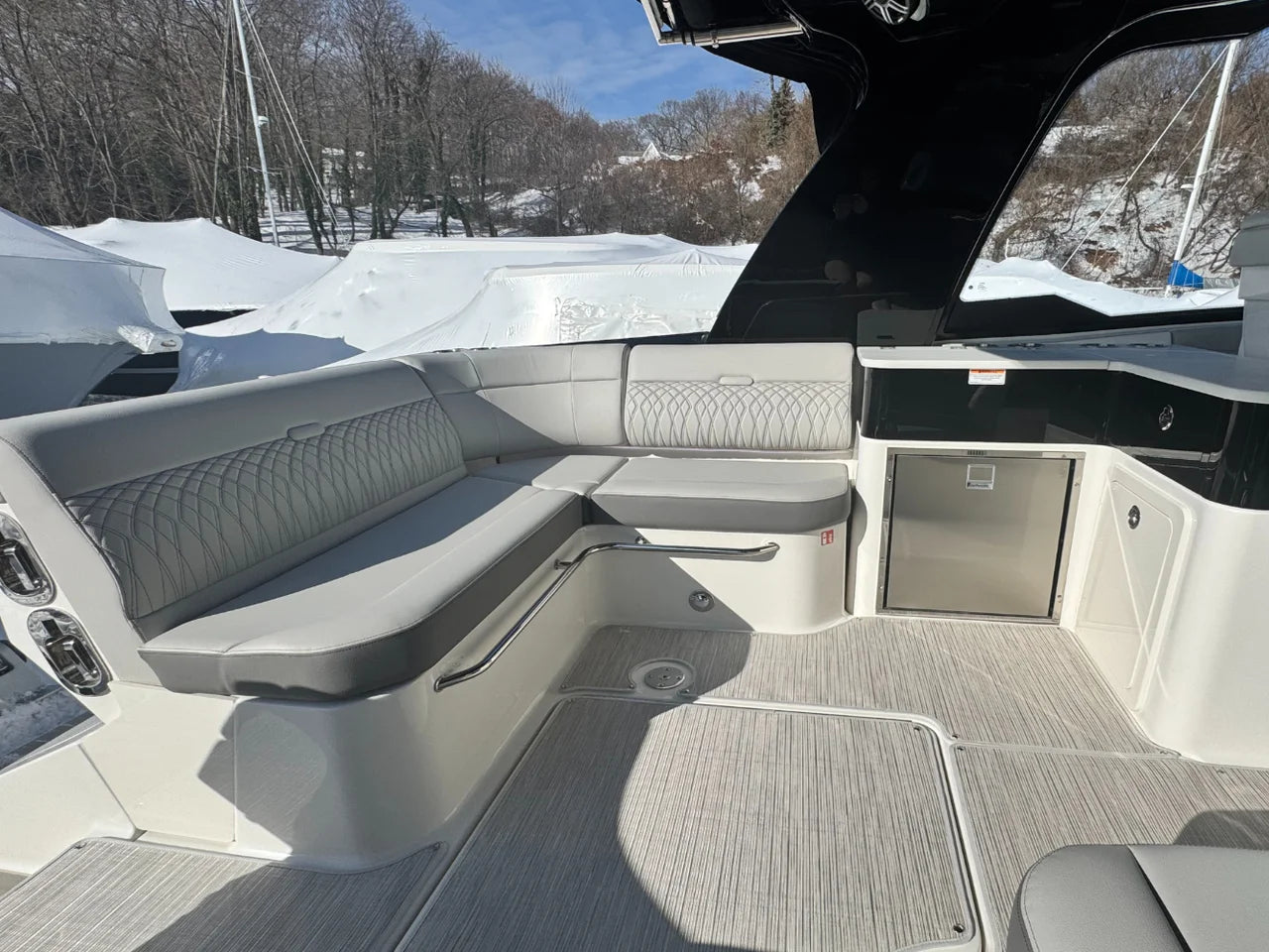 2026 Sea Ray Sundancer 370 Outboard 37.0 feet, Huntington, NY #8