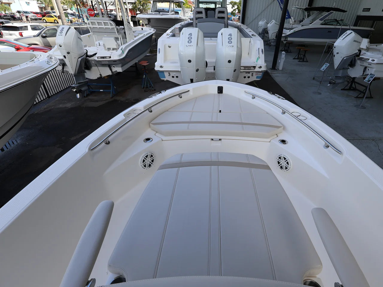 2026 Boston Whaler 220 Dauntless 22.0 feet, Naples, Florida #18