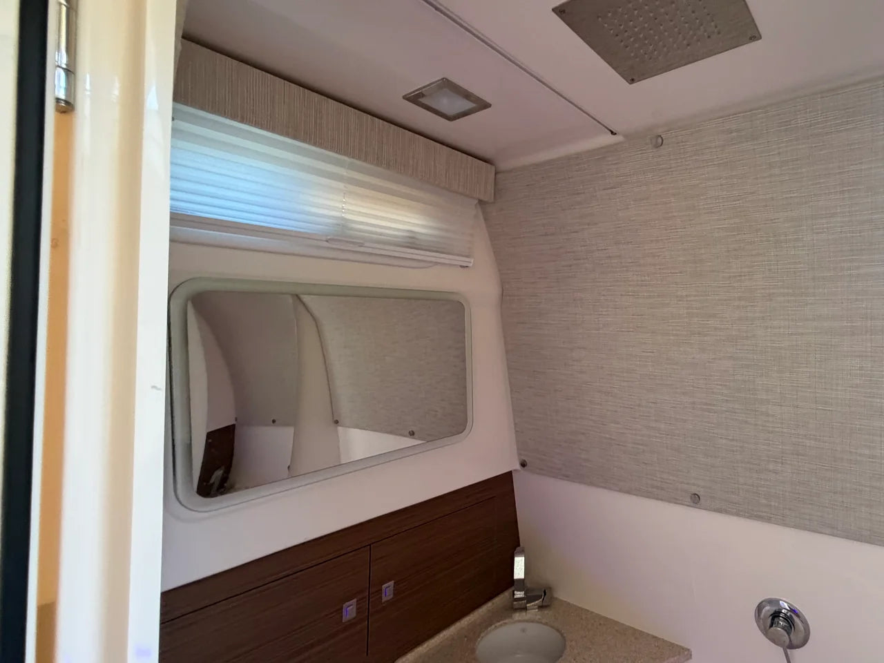 2026 Boston Whaler 420 Outrage 42.0 feet, Jupiter, Florida #30