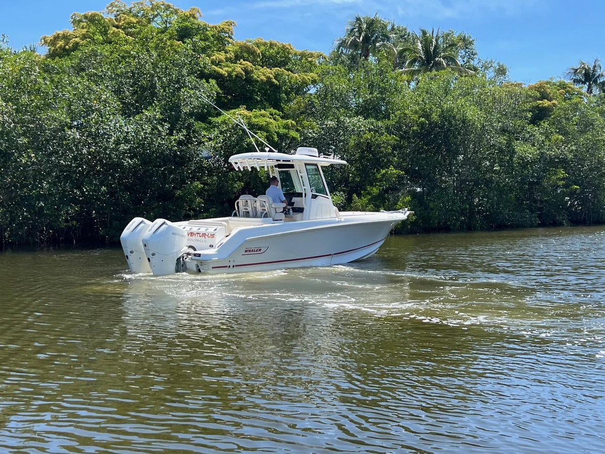 2019 Boston Whaler 250 OUTRAGE 25.0 feet, Naples, Florida #5