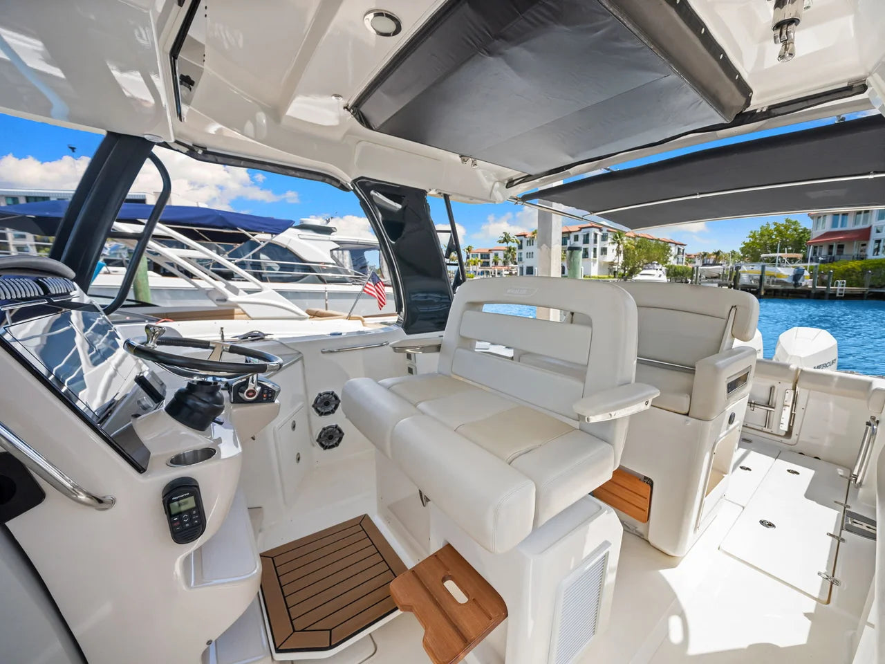 2022 Boston Whaler 350 REALM 35.0 feet, Naples, Florida #32
