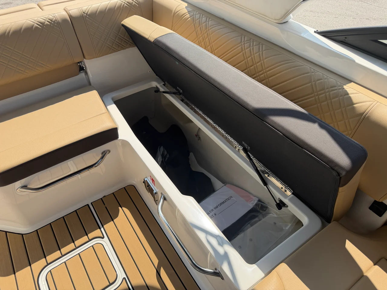 2026 Sea Ray SDX 250 Outboard 25.0 feet, Osage Beach, Missouri #38