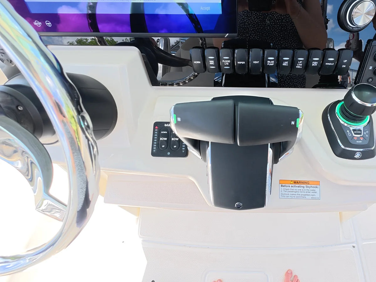 2027 Boston Whaler 280 Dauntless 28.0 feet, Clearwater, Florida #22