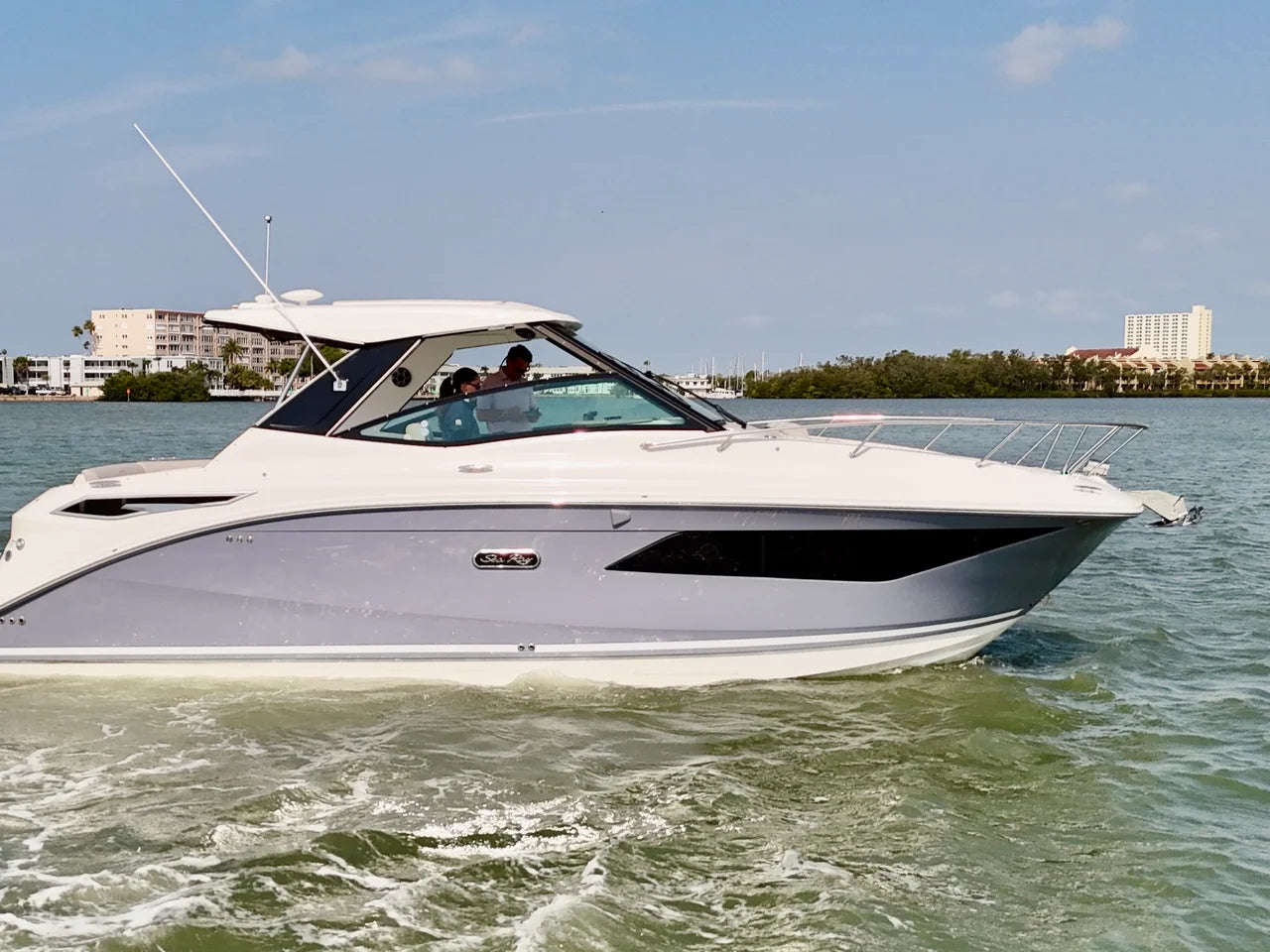 2026 Sea Ray Sundancer 320 Outboard 32.0 feet, Clearwater, Florida #1