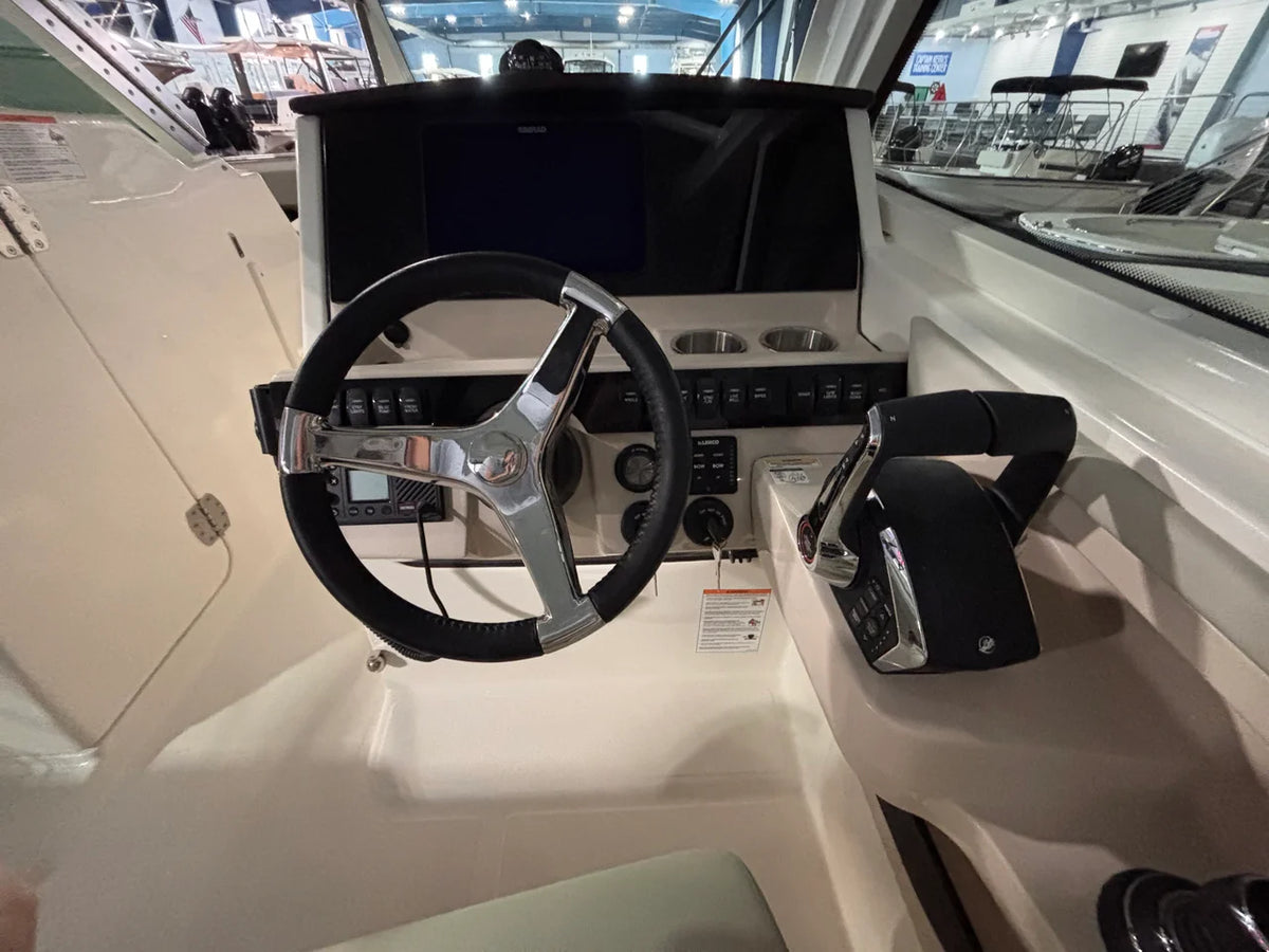 2027 Boston Whaler 280 Vantage 28.0 feet, Clearwater, Florida #25