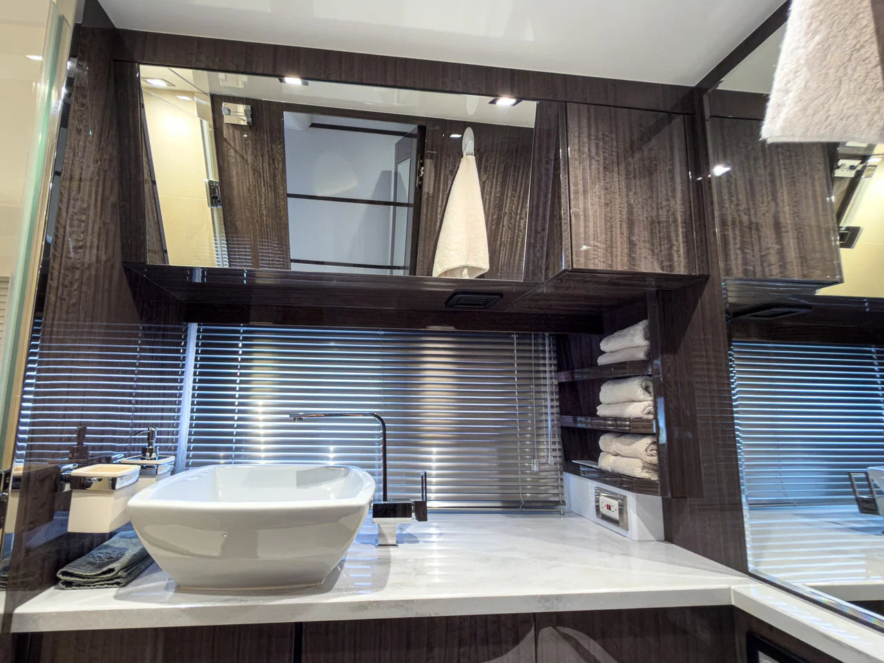 2022 Galeon 550 Fly 55.0 feet, Fort Myers, FL #60