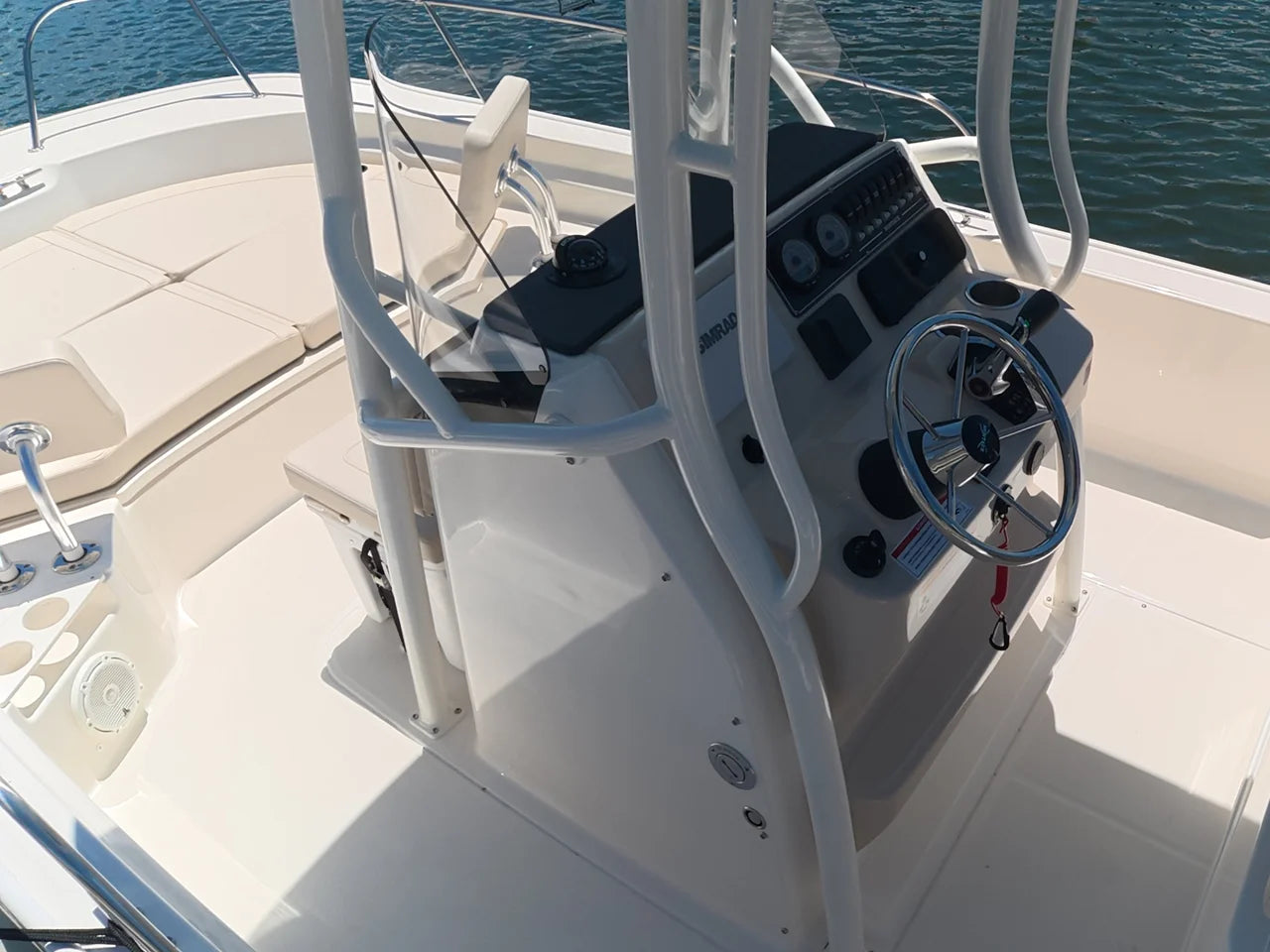 2026 Boston Whaler 210 Montauk 21.0 feet, Huntington, NY #11