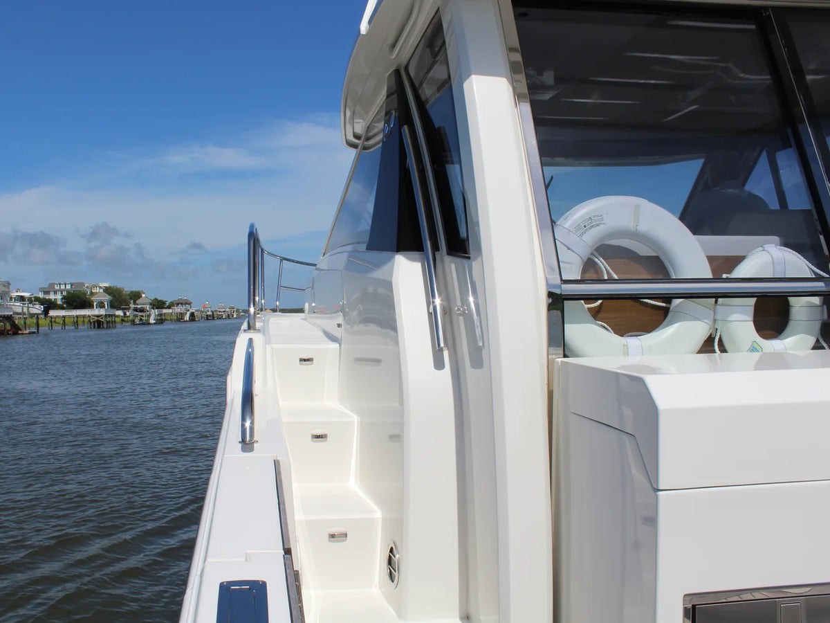 2021 Ocean Alexander 45 DIVERGENCE COUPE 45.0 feet, Holden Beach, NC #18