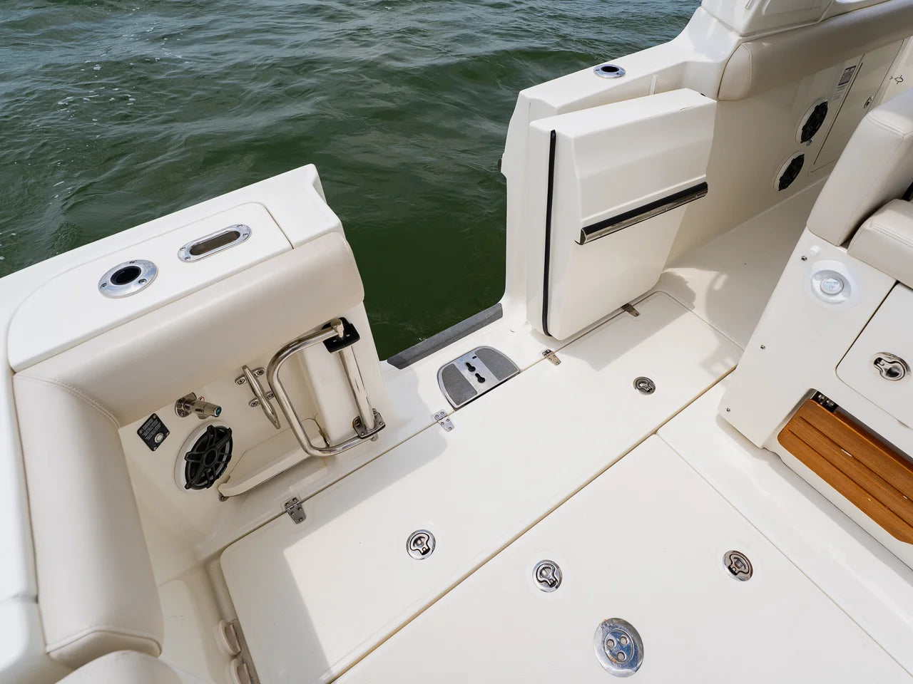 2023 Boston Whaler 350 Realm 35.0 feet, Clearwater, Florida #102