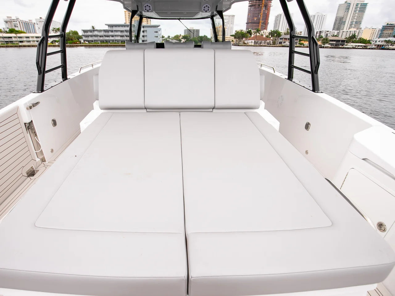 2026 Cruisers Yachts 38 VTR 38.0 feet, Pompano Beach, Florida #31