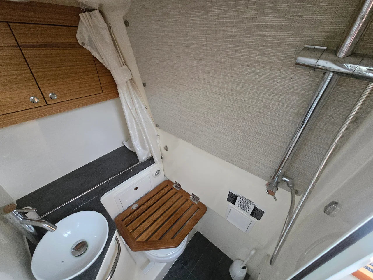 2022 Boston Whaler 380 Realm 38.0 feet, Charleston, South Carolina #45
