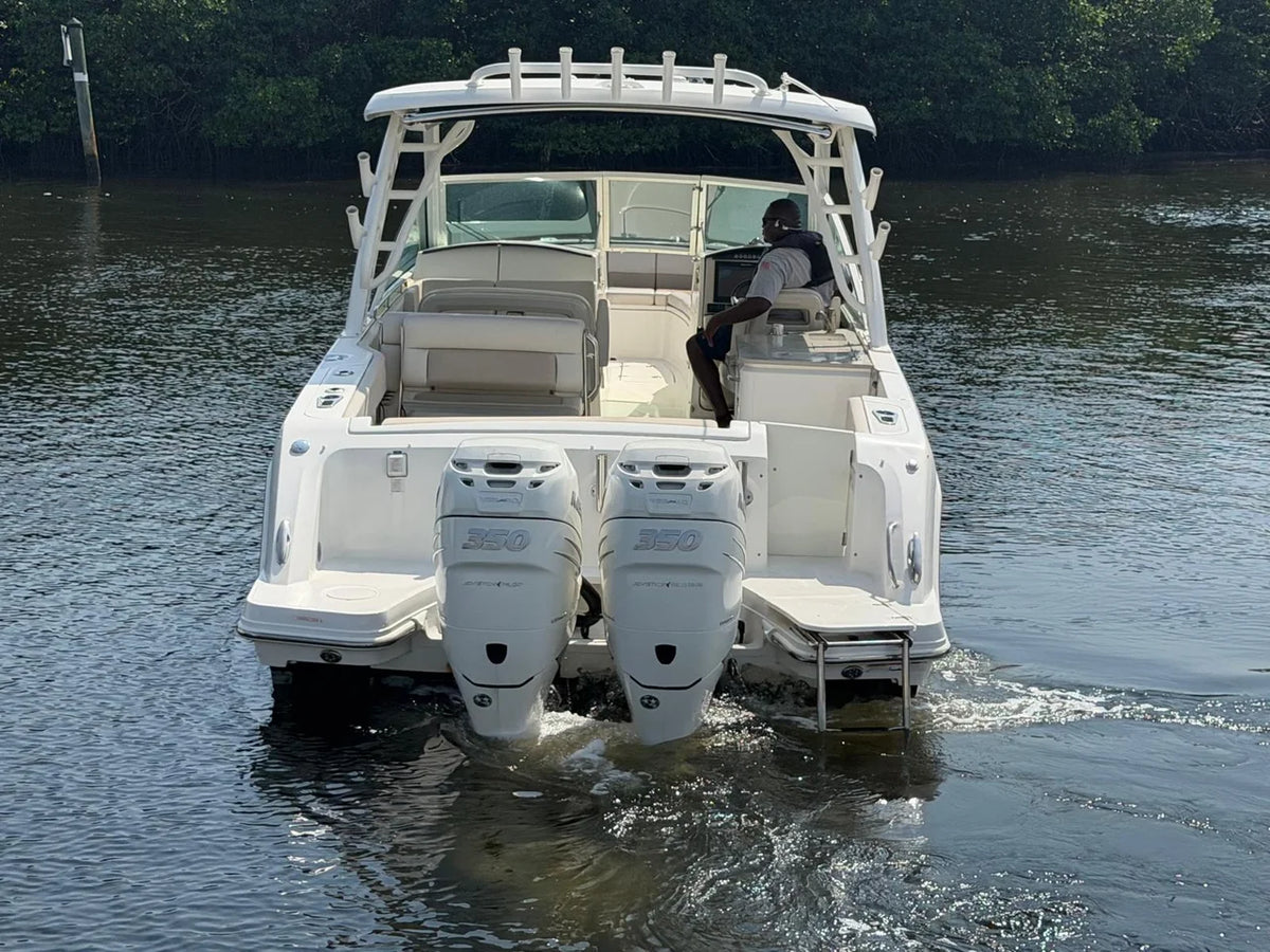 2017 Boston Whaler 320 VANTAGE 32.0 feet, Key Largo, FL #12